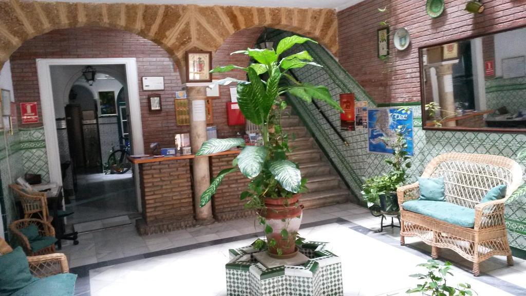 Hostal Centro Sol Кадис Экстерьер фото