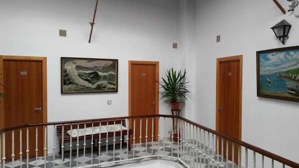Hostal Centro Sol Кадис Экстерьер фото